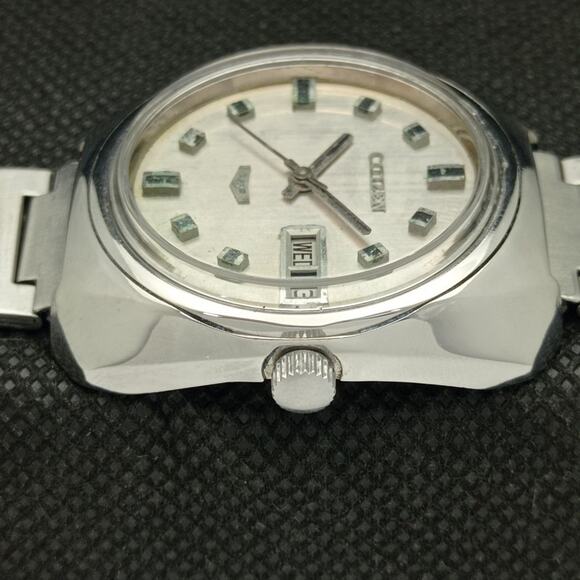 Vintage 1978 Citizen Automatic Mens Silver Watch W/daydate & Patina accents - Picture 5 of 8